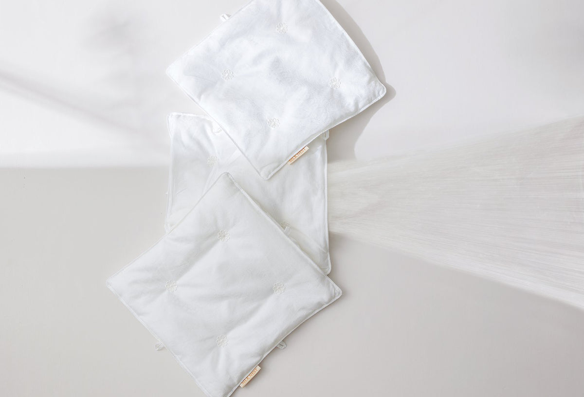 Silk-filled Duvet Sample